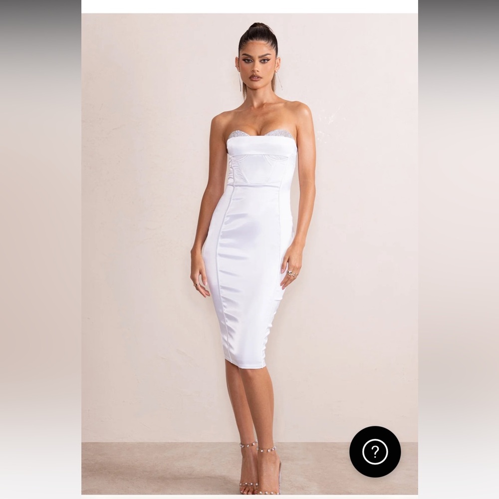 Club London white dress. Perfect for a bachlorette. Size 6 medium.